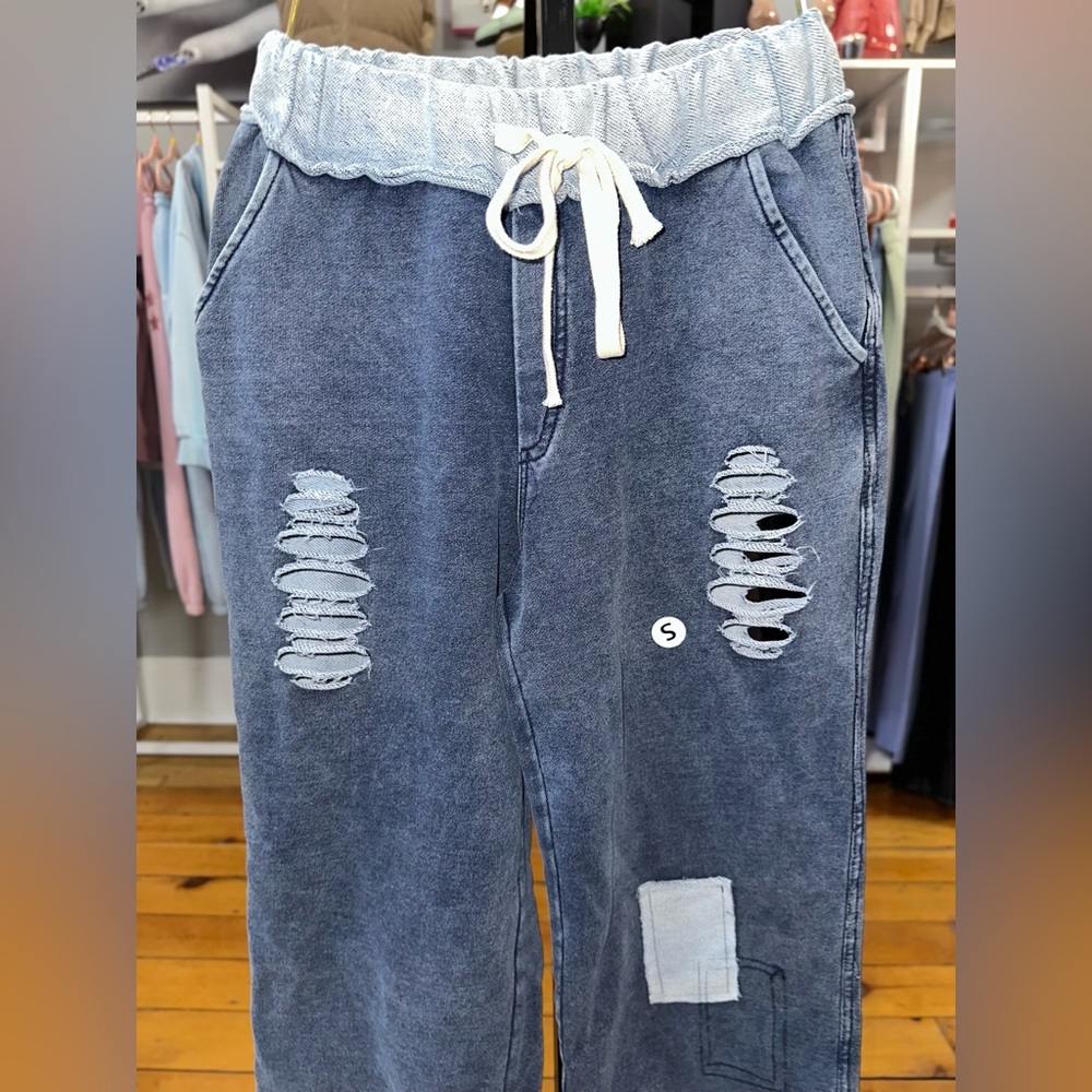 POL Distressed Joggers - Picture 2 of 6